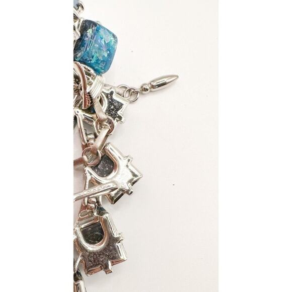 Vintage CORO Baby Blue Lucite Confetti Deco Silver Necklace And Earrings Set - Picture 6 of 6